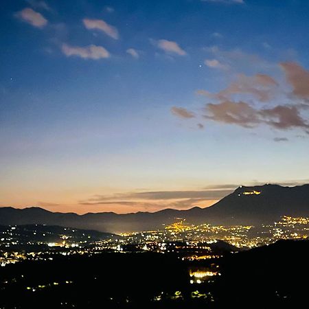 Villa Mandetta B&B Santo Stefano del Sole Экстерьер фото