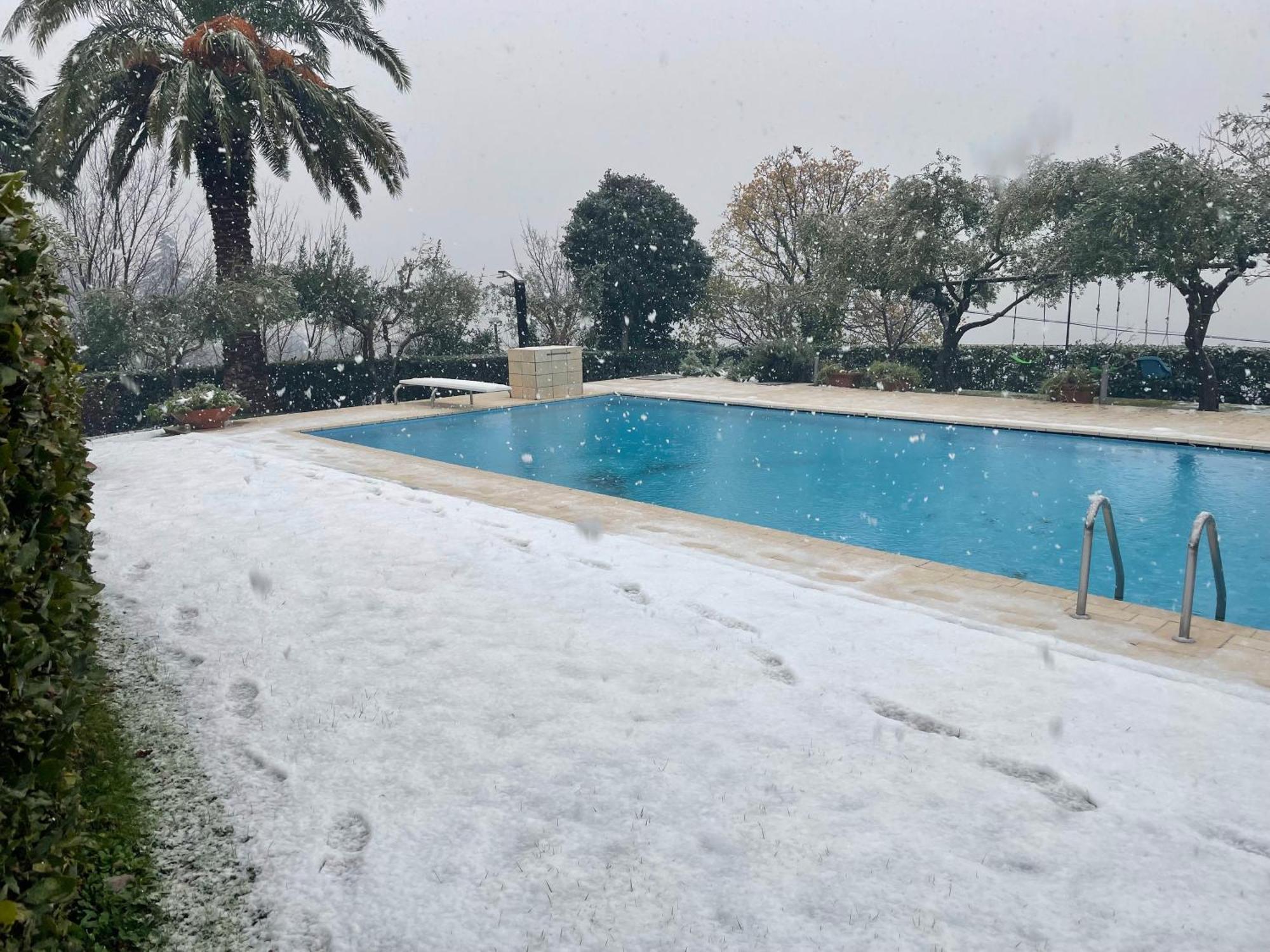 Villa Mandetta B&B Santo Stefano del Sole Экстерьер фото
