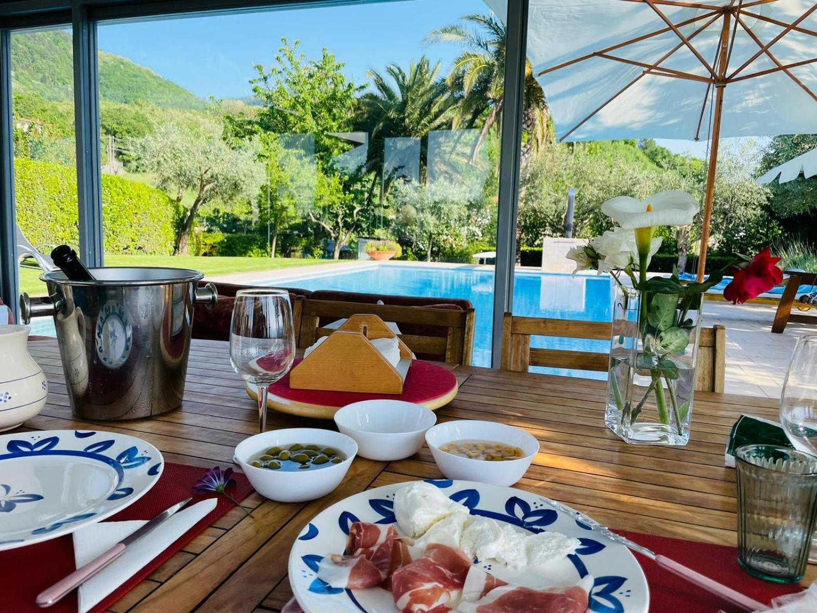 Villa Mandetta B&B Santo Stefano del Sole Экстерьер фото