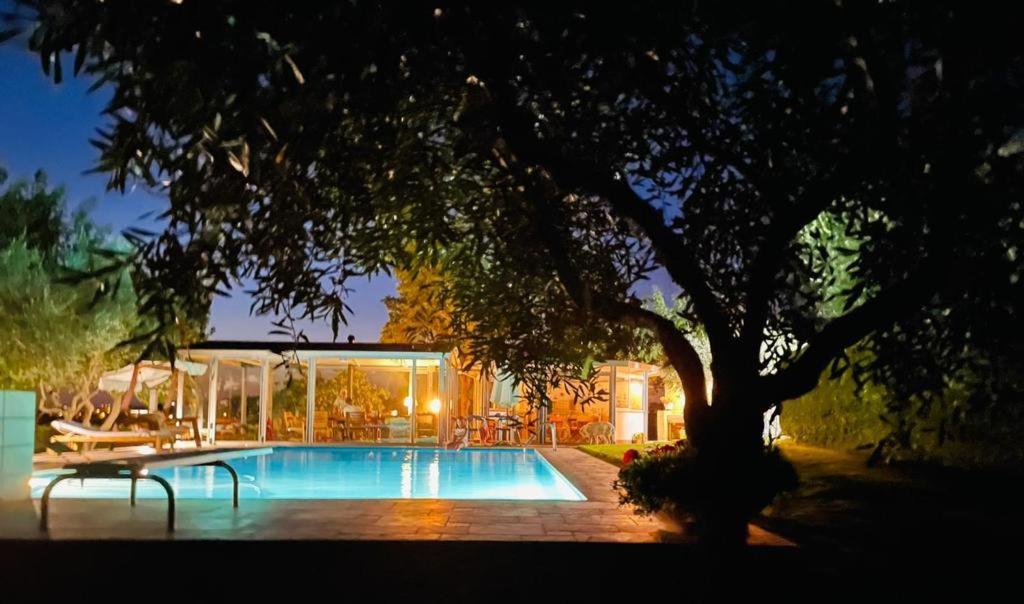 Villa Mandetta B&B Santo Stefano del Sole Экстерьер фото