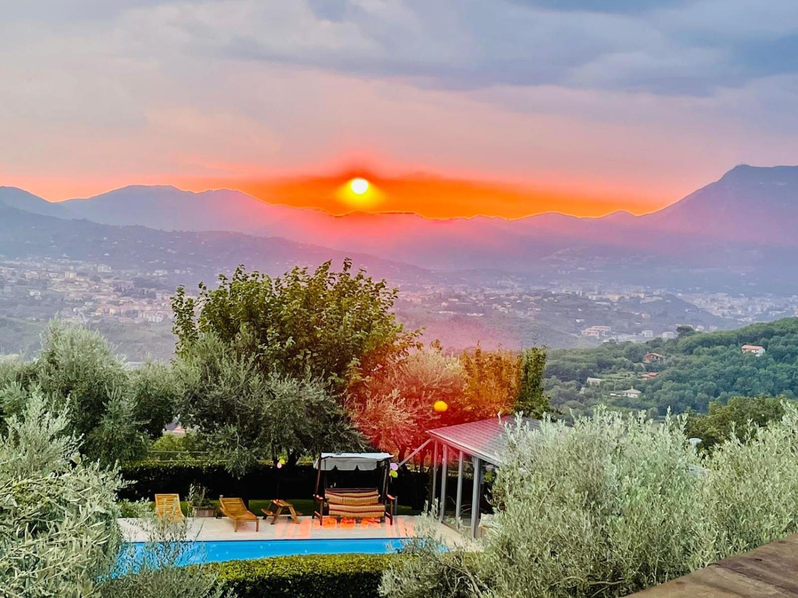 Villa Mandetta B&B Santo Stefano del Sole Экстерьер фото